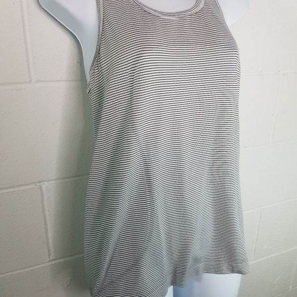 Lululemon swiftly tech striped racerback tank - Picture 4 of 7